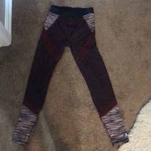 ABERCROMBIE ATHLETIC LEGGINGS